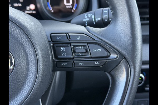 Toyota Yaris 1.5 Hybrid Team D | ACC | CarPlay | Camera | Keyless