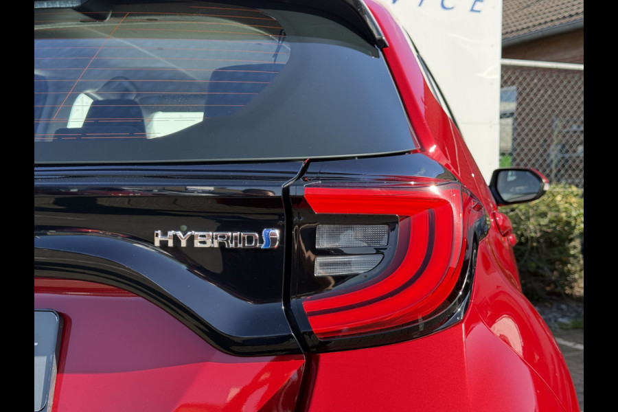 Toyota Yaris 1.5 Hybrid Team D | ACC | CarPlay | Camera | Keyless