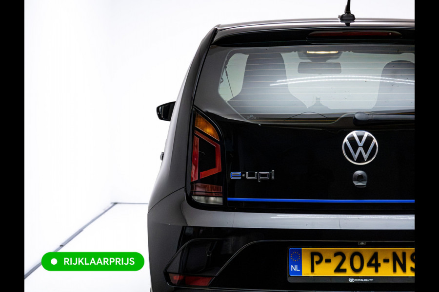 Volkswagen e-Up! e-up! | Stoelverwarming | Voorruit verw. | Cruise control | Camera | Extra getint glas achter | PDC achter | Climate control, All season banden, Snellader, DAB, Black pearl metallic, Rijklaarprijs!