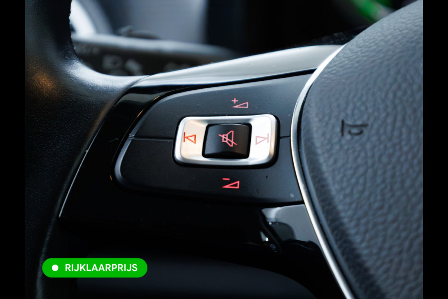 Volkswagen e-Up! e-up! | Stoelverwarming | Voorruit verw. | Cruise control | Camera | Extra getint glas achter | PDC achter | Climate control, All season banden, Snellader, DAB, Black pearl metallic, Rijklaarprijs!