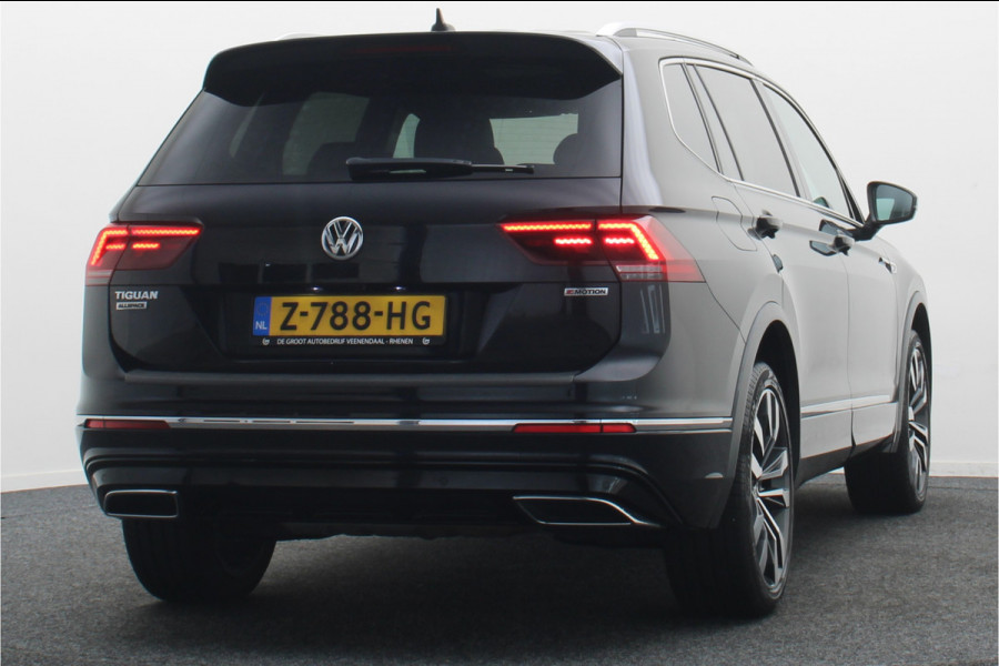 Volkswagen Tiguan Allspace 2.0 TSI 4Motion Highline Business R Panoramadak, Camera, Apple CarPlay, ACC, Keyless, Trekhaak, 20"