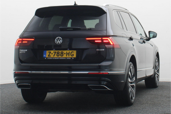 Volkswagen Tiguan Allspace 2.0 TSI 4Motion Highline Business R Panoramadak, Camera, Apple CarPlay, ACC, Keyless, Trekhaak, 20"