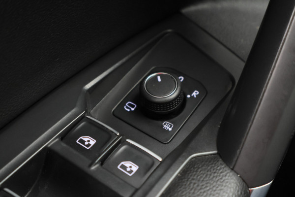 Volkswagen Tiguan Allspace 2.0 TSI 4Motion Highline Business R Panoramadak, Camera, Apple CarPlay, ACC, Keyless, Trekhaak, 20"