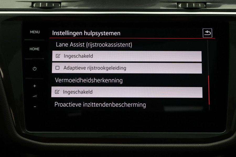 Volkswagen Tiguan Allspace 2.0 TSI 4Motion Highline Business R Panoramadak, Camera, Apple CarPlay, ACC, Keyless, Trekhaak, 20"