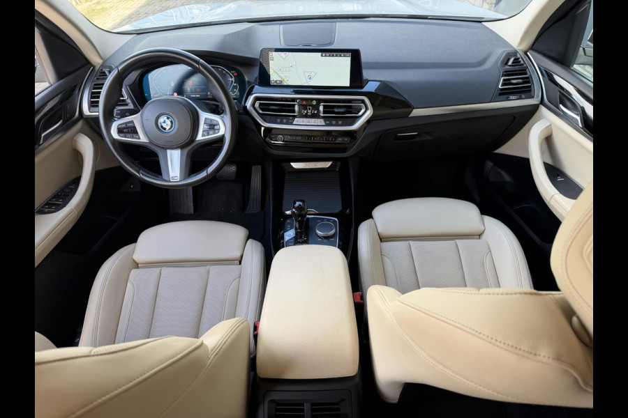 BMW X3 xDrive30e 18"/Leder/Dodehoek/Camera/Keyless/LED/Navigatie