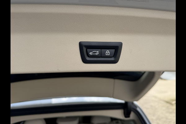 BMW X3 xDrive30e 18"/Leder/Dodehoek/Camera/Keyless/LED/Navigatie