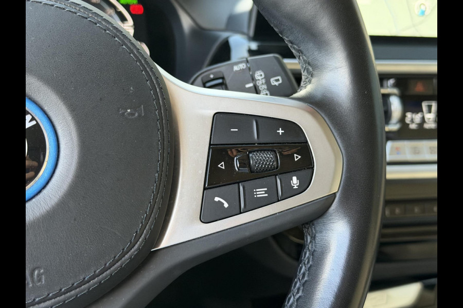 BMW X3 xDrive30e 18"/Leder/Dodehoek/Camera/Keyless/LED/Navigatie