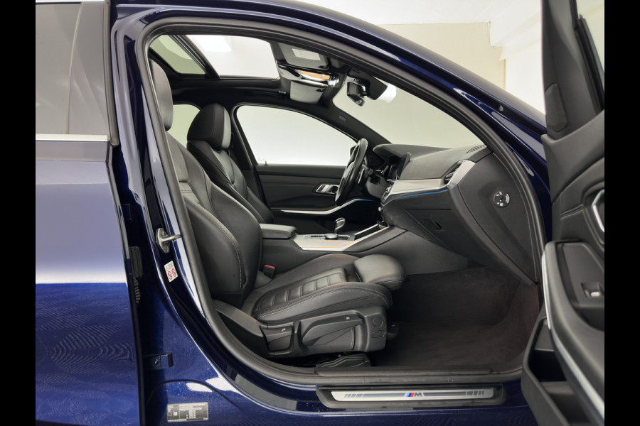 BMW 3-serie 320e M-Sport-Styling Business Edition Plus (Plug-In) {SoH-88%} (INCL-BTW) Aut. * PANO | LEATHER | FULL-LED | HEATED-SPORTSEATS | NAVI-FULLMAP | KEYLESS | PRIVACY-GLASS | HIFI-SOUND | ECC | PDC | SHIFTPADDLES | DAB | CARPLAY |  CRUISE | 19''ALU*