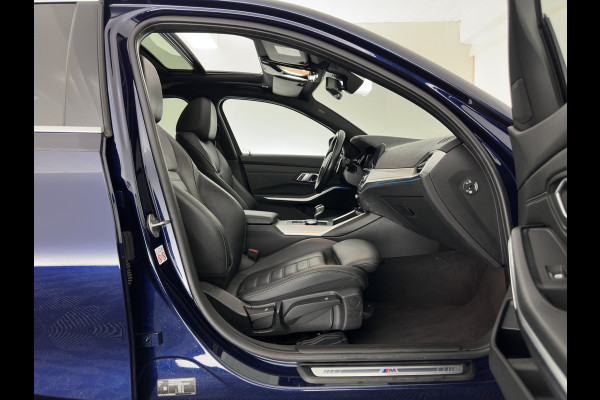 BMW 3-serie 320e M-Sport-Styling Business Edition Plus (Plug-In) {SoH-88%} (INCL-BTW) Aut. * PANO | LEATHER | FULL-LED | HEATED-SPORTSEATS | NAVI-FULLMAP | KEYLESS | PRIVACY-GLASS | HIFI-SOUND | ECC | PDC | SHIFTPADDLES | DAB | CARPLAY |  CRUISE | 19''ALU*