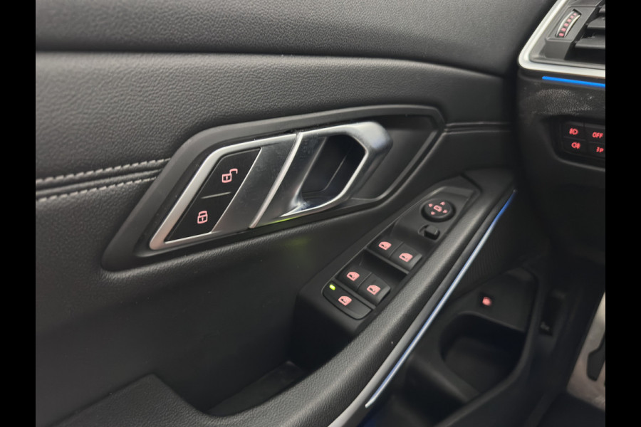 BMW 3-serie 320e M-Sport-Styling Business Edition Plus (Plug-In) {SoH-88%} (INCL-BTW) Aut. * PANO | LEATHER | FULL-LED | HEATED-SPORTSEATS | NAVI-FULLMAP | KEYLESS | PRIVACY-GLASS | HIFI-SOUND | ECC | PDC | SHIFTPADDLES | DAB | CARPLAY |  CRUISE | 19''ALU*