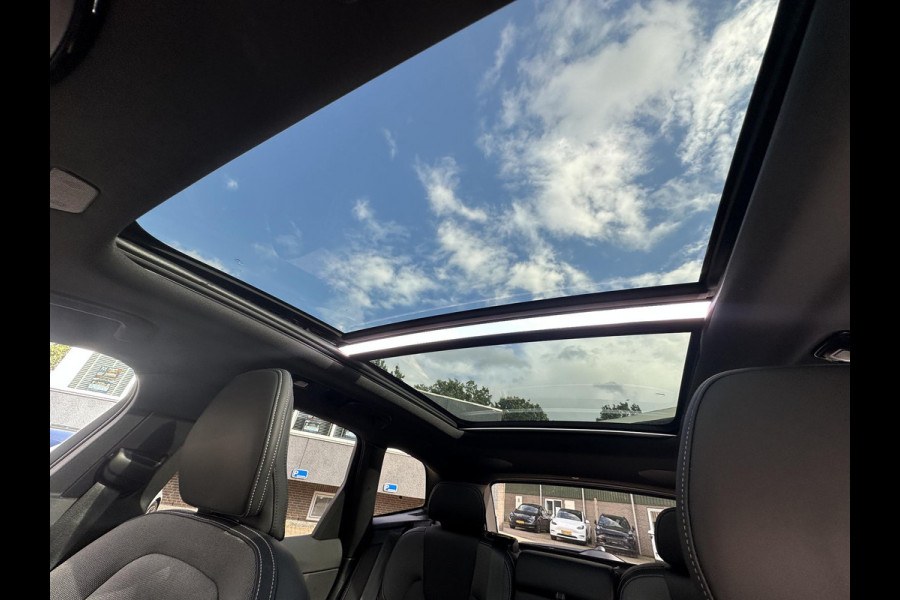 Volvo XC60 2.0 T6 Plug-in hybrid AWD Plus Black Edition VAN: 59.900,- ND: 56.877,- UW HERSTVOORDEEL: 2.023,- | TREKHAAK | DEALER ONDERHOUDEN | HEAD UP | 360CAMERA | FABR. GARANTIE! |