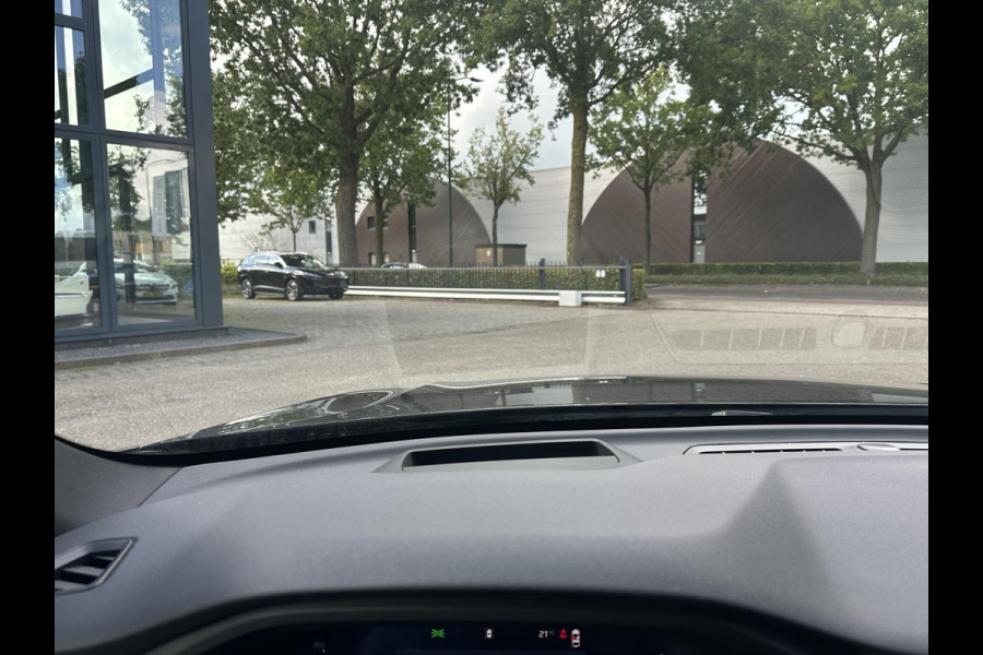 Volvo XC60 2.0 T6 Plug-in hybrid AWD Plus Black Edition VAN: 59.900,- ND: 56.877,- UW HERSTVOORDEEL: 2.023,- | TREKHAAK | DEALER ONDERHOUDEN | HEAD UP | 360CAMERA | FABR. GARANTIE! |