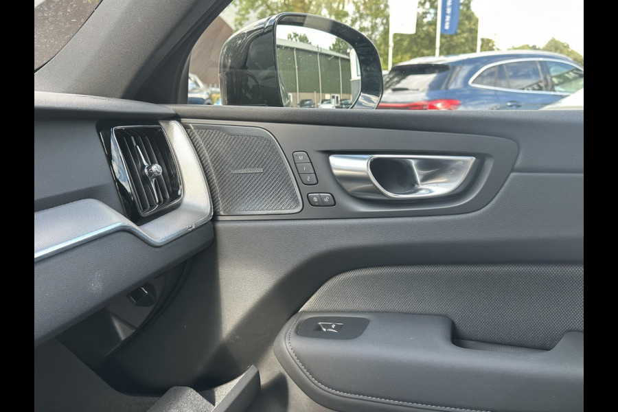 Volvo XC60 2.0 T6 Plug-in hybrid AWD Plus Black Edition VAN: 59.900,- ND: 56.877,- UW HERSTVOORDEEL: 2.023,- | TREKHAAK | DEALER ONDERHOUDEN | HEAD UP | 360CAMERA | FABR. GARANTIE! |
