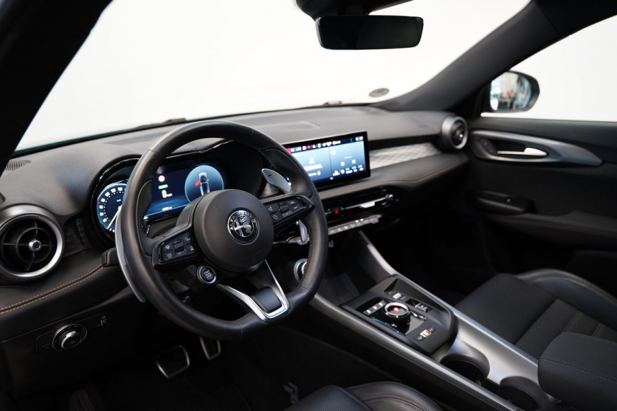 Alfa Romeo Tonale 1.5T Hybrid Sprint ACC PDC 360 Camera Leder NAP!