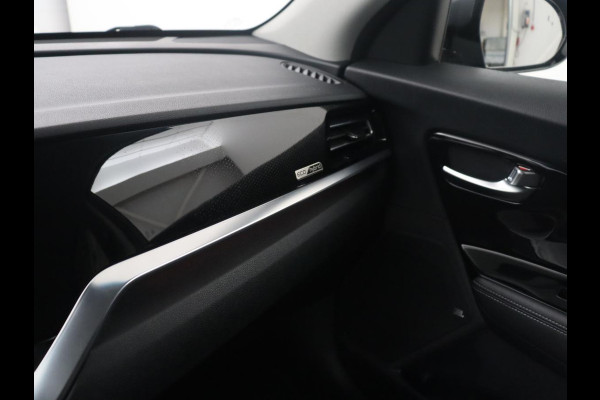Kia Niro 1.6 GDi Hybrid Style Edition | Leder | Adaptive cruise | Dodehoek detectie | Stoelverwarming | Trekhaak | JBL sound | Carplay | Camera | Park assist | Climate control