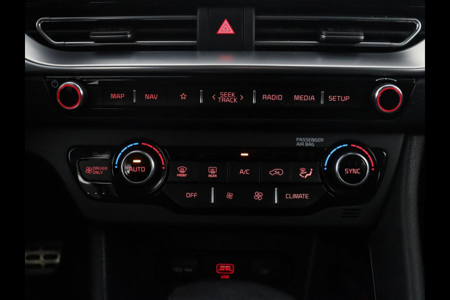 Kia Niro 1.6 GDi Hybrid Style Edition | Leder | Adaptive cruise | Dodehoek detectie | Stoelverwarming | Trekhaak | JBL sound | Carplay | Camera | Park assist | Climate control