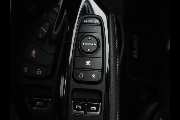 Kia Niro 1.6 GDi Hybrid Style Edition | Leder | Adaptive cruise | Dodehoek detectie | Stoelverwarming | Trekhaak | JBL sound | Carplay | Camera | Park assist | Climate control