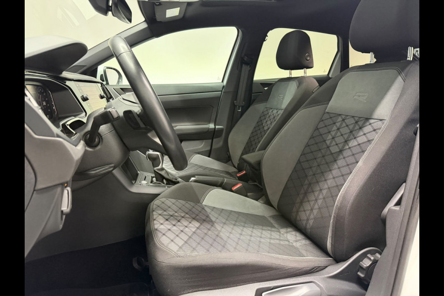 Volkswagen Taigo 1.5 TSI R-Line BTW! Pano KeylessGo IQ Camera