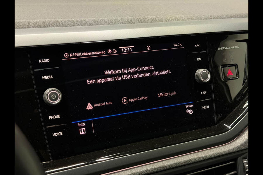 Volkswagen Taigo 1.5 TSI R-Line BTW! Pano KeylessGo IQ Camera