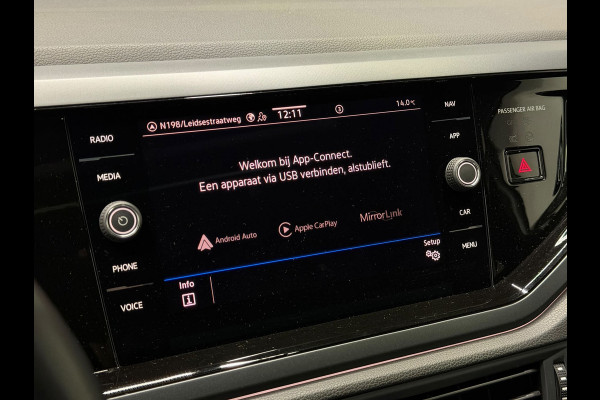 Volkswagen Taigo 1.5 TSI R-Line BTW! Pano KeylessGo IQ Camera