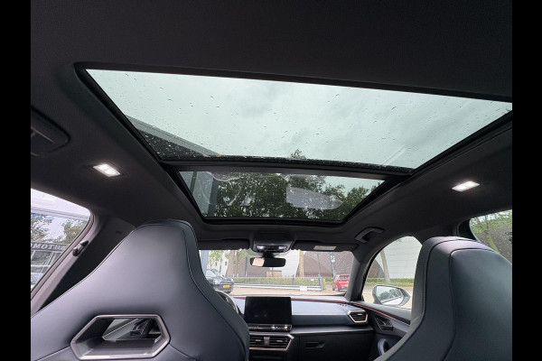 CUPRA Formentor 1.4 e-Hybrid VZ Performance VAN: € 32.900,- VOOR: 29.440,- UW HERFSTVOORDEEL: 3.460,- 245 PK | PLUG-IN-HYBRIDE | MEMORY | PANORAMADAK | 360° CAMERA | STOEL- & STUURVERWARMING | DODEHOEK | RIJKLAARPRIJS INCL. 12 MND BOVAG GARANTIE