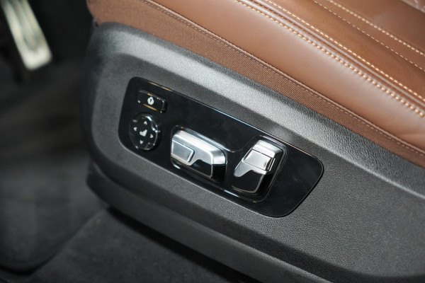 BMW X5 xDrive50e BTW|M-Sport|PANO|HUD|SkyLounge|H&K|Trekhaak