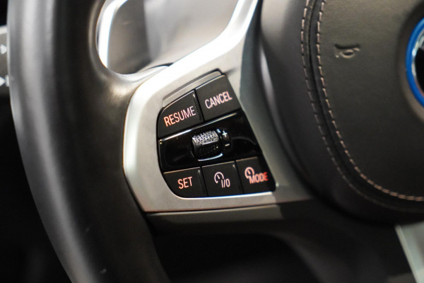 BMW X5 xDrive50e BTW|M-Sport|PANO|HUD|SkyLounge|H&K|Trekhaak