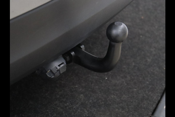 Volvo XC60 2.0 T5 Momentum | Trekhaak | Navigatie | Stoelverwarming | LED |