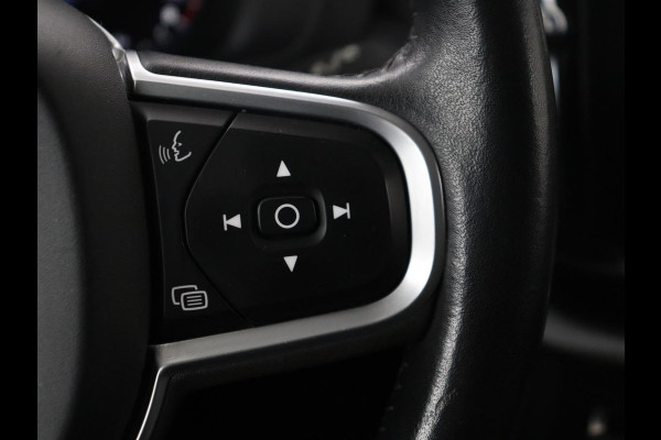 Volvo XC60 2.0 T5 Momentum | Trekhaak | Navigatie | Stoelverwarming | LED |