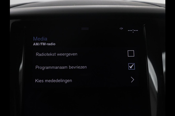 Volvo XC60 2.0 T5 Momentum | Trekhaak | Navigatie | Stoelverwarming | LED |