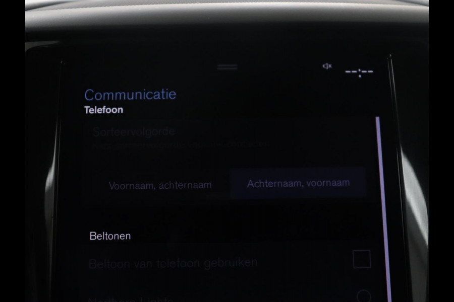 Volvo XC60 2.0 T5 Momentum | Trekhaak | Navigatie | Stoelverwarming | LED |