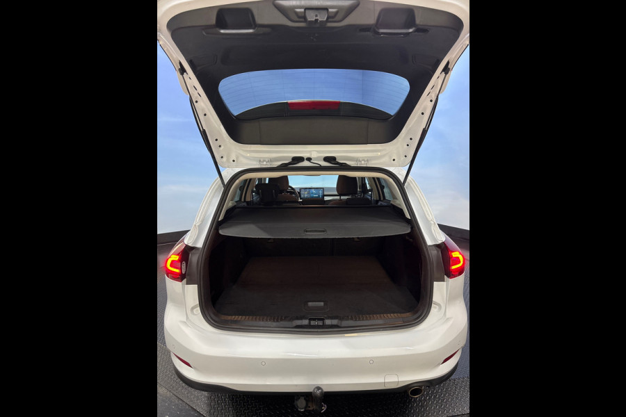 Ford FOCUS Wagon 1.0 EcoBoost Hybrid Titanium Navi | Clima | Cruise | PDC | Trekhaak
