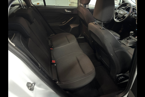 Ford FOCUS Wagon 1.0 EcoBoost Hybrid Titanium Navi | Clima | Cruise | PDC | Trekhaak