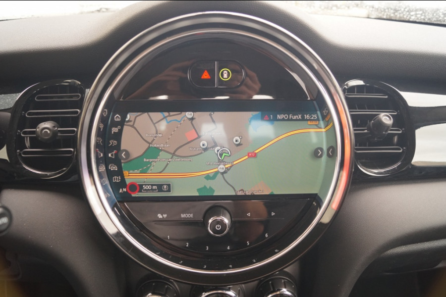 MINI Cooper 5-Deurs 1.5 136pk Automaat Cooper Business Edition -NAVI-ECC-