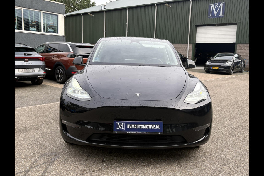 Tesla Model Y Long Range AWD 75 kWh VAN:40.900,- VOOR:37.440,- UW HERFSTVOORDEEL:3.460,- | SOH 94% | RIJKLAAR GELEVERD | AFNEEMBARE TREKHAAK |TESLA FABRIEKSGARANTIE TOT 06-2027 OF 80.000 KM | TESLA GARANTIE ACCU + AANDRIJFLIJN T/M 06-2031 OF 192.000 KM
