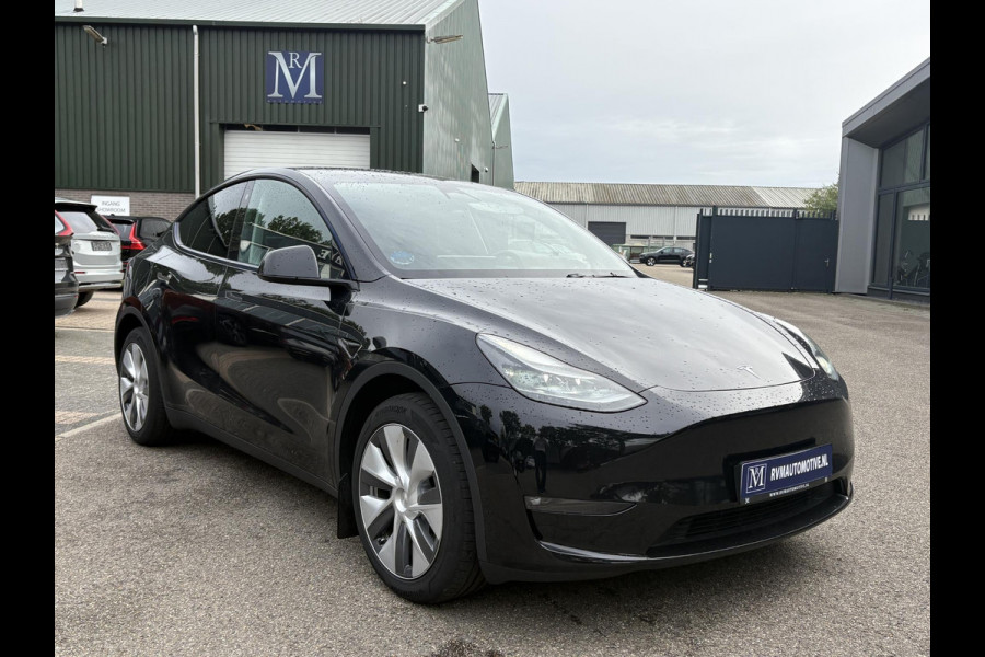 Tesla Model Y Long Range AWD 75 kWh VAN:40.900,- VOOR:37.440,- UW HERFSTVOORDEEL:3.460,- | SOH 94% | RIJKLAAR GELEVERD | AFNEEMBARE TREKHAAK |TESLA FABRIEKSGARANTIE TOT 06-2027 OF 80.000 KM | TESLA GARANTIE ACCU + AANDRIJFLIJN T/M 06-2031 OF 192.000 KM