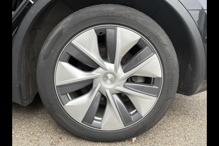 Tesla Model Y Long Range AWD 75 kWh VAN:40.900,- VOOR:37.440,- UW HERFSTVOORDEEL:3.460,- | SOH 94% | RIJKLAAR GELEVERD | AFNEEMBARE TREKHAAK |TESLA FABRIEKSGARANTIE TOT 06-2027 OF 80.000 KM | TESLA GARANTIE ACCU + AANDRIJFLIJN T/M 06-2031 OF 192.000 KM