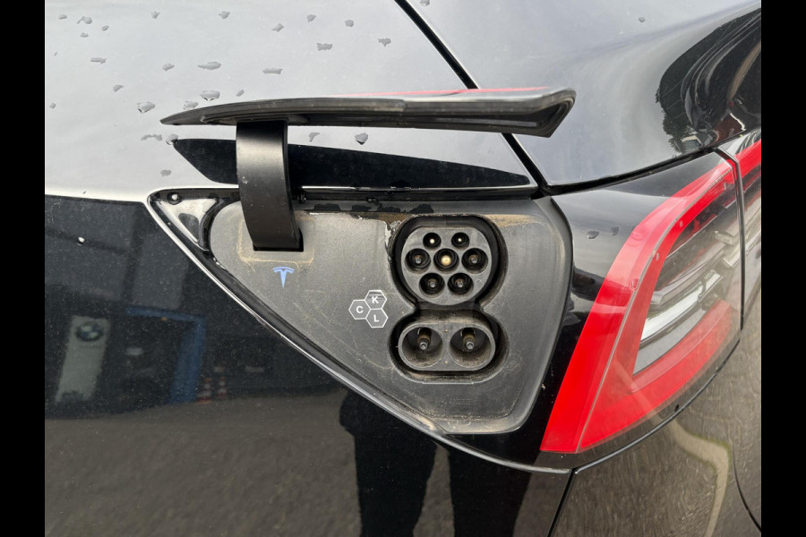 Tesla Model Y Long Range AWD 75 kWh VAN:40.900,- VOOR:37.440,- UW HERFSTVOORDEEL:3.460,- | SOH 94% | RIJKLAAR GELEVERD | AFNEEMBARE TREKHAAK |TESLA FABRIEKSGARANTIE TOT 06-2027 OF 80.000 KM | TESLA GARANTIE ACCU + AANDRIJFLIJN T/M 06-2031 OF 192.000 KM