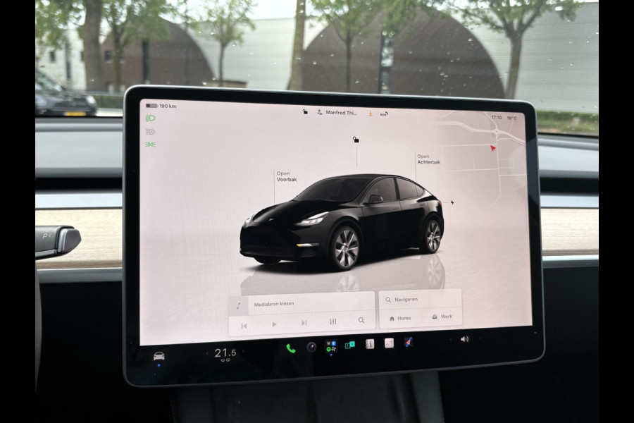 Tesla Model Y Long Range AWD 75 kWh VAN:40.900,- VOOR:37.440,- UW HERFSTVOORDEEL:3.460,- | SOH 94% | RIJKLAAR GELEVERD | AFNEEMBARE TREKHAAK |TESLA FABRIEKSGARANTIE TOT 06-2027 OF 80.000 KM | TESLA GARANTIE ACCU + AANDRIJFLIJN T/M 06-2031 OF 192.000 KM
