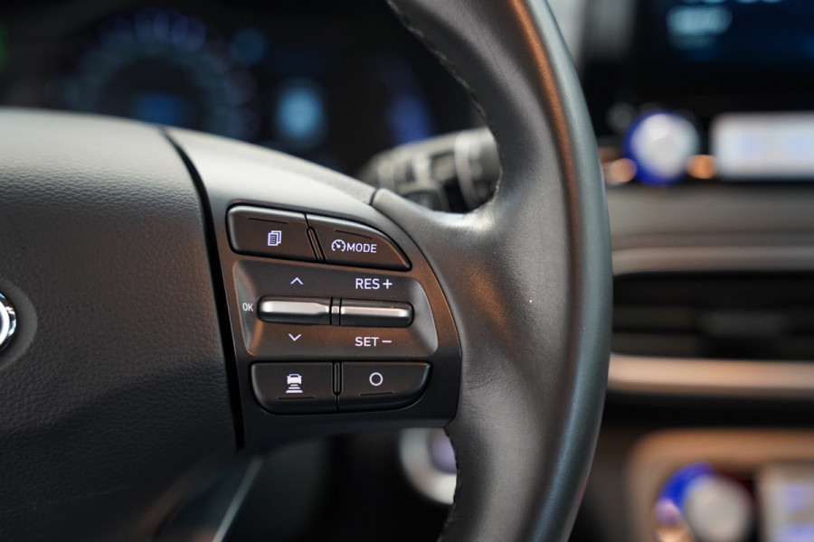 Hyundai Kona EV Comfort 64 kWh 3-Fase Warmtepomp Two-Tone Adaptive-Cruise Navigatie