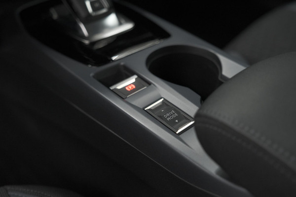 Peugeot 2008 PureTech 130 EAT8 Allure | Camera | Navigatie | Apple Carplay | Parkeersensoren