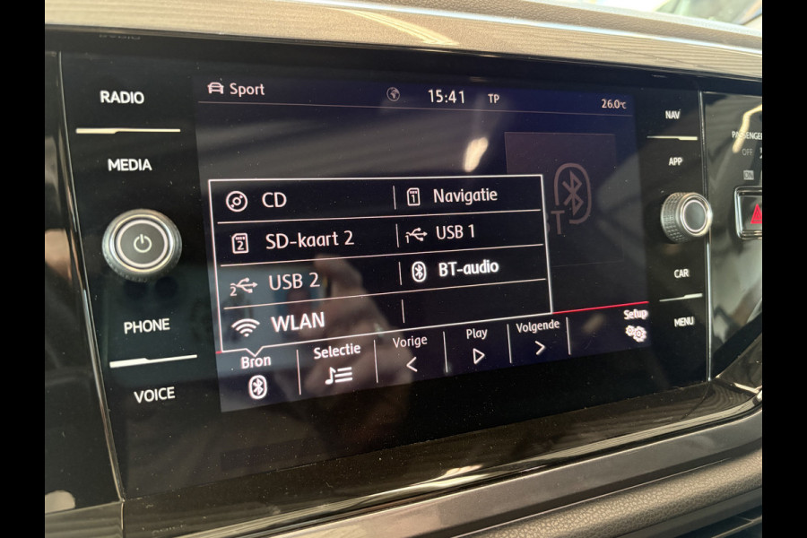 Volkswagen Polo 2.0 TSi 200pk GTi DSG 5-drs. SCHUIFDAK/BEATS/KEYLESS/CAMERA/DODEHOEK/1E EIGENAAR!