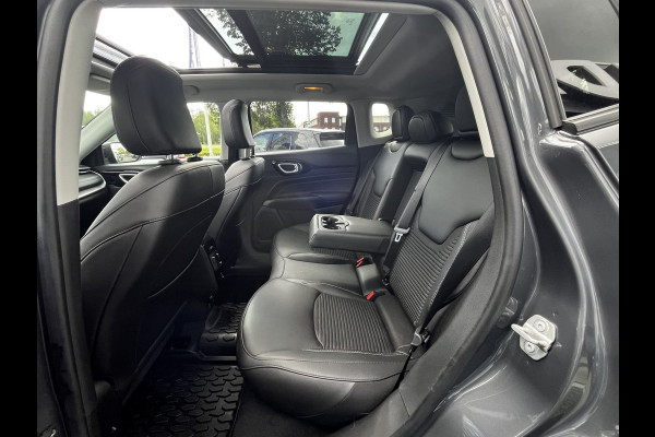 Jeep Compass 1.3T Limited 150pk/110Kw DDCT Automaat | Panodak | Adapt. Cruise | Carplay/Android Auto | Keyless |