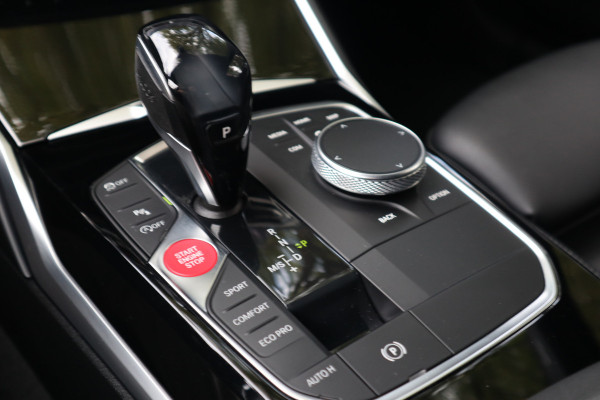 BMW 3-serie 320i Executive Edition | Lederen bekleding | ACC | Carplay |