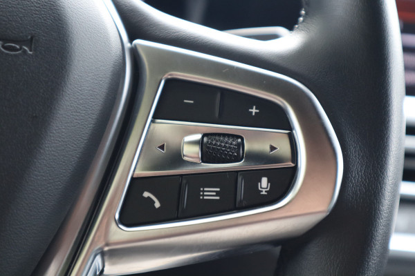 BMW 3-serie 320i Executive Edition | Lederen bekleding | ACC | Carplay |