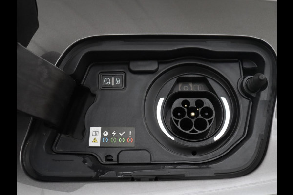 Peugeot 3008 1.6 HYbrid 225 Allure Pack Business SOG 98,2% | Navigatie | Dodehoek ASS | Apple Carplay | Camera |