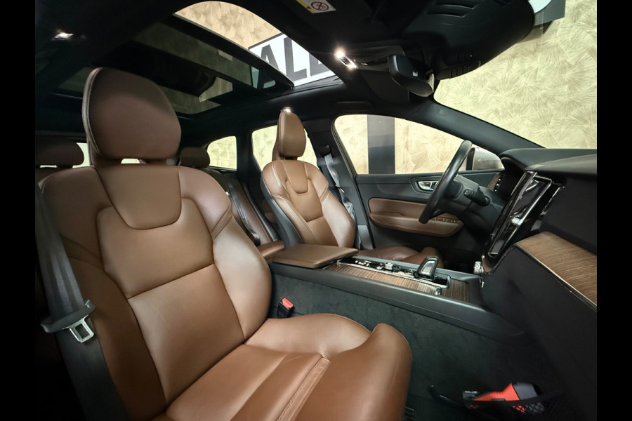 Volvo XC60 2.0 Recharge T6 AWD Business Pro | Pano | Carplay | Trekhaak | Camera | Stuur/Stoelverwarming