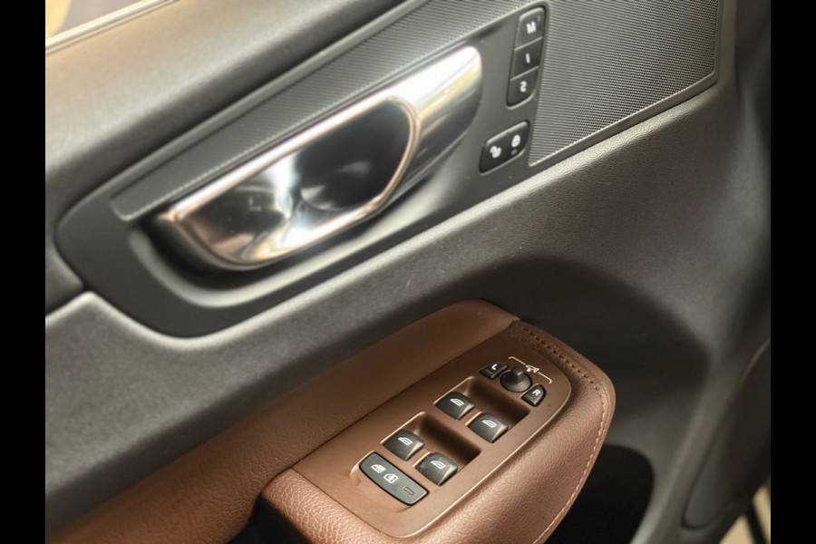Volvo XC60 2.0 Recharge T6 AWD Business Pro | Pano | Carplay | Trekhaak | Camera | Stuur/Stoelverwarming