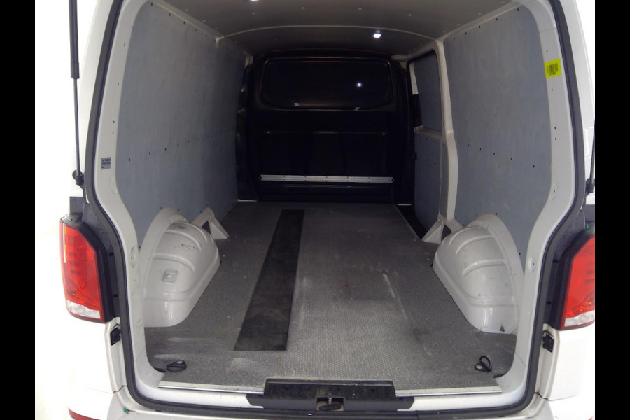 Volkswagen Transporter 2.0 TDI 150pk Automaat L2 H1