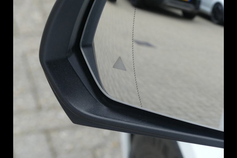 Mercedes-Benz V-Klasse 220D Lang Dubbel Cabine LED/LEER/Trekhaak/Burmester